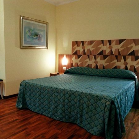 Hotel Della Citta Et De La Ville Forlì Quarto foto